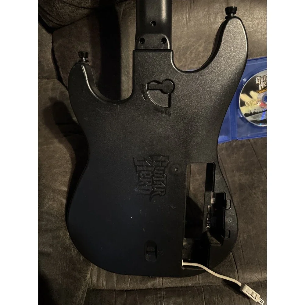 Guitar Hero World Tour Wii Sunburst Guitar Controller + Game Tested Working